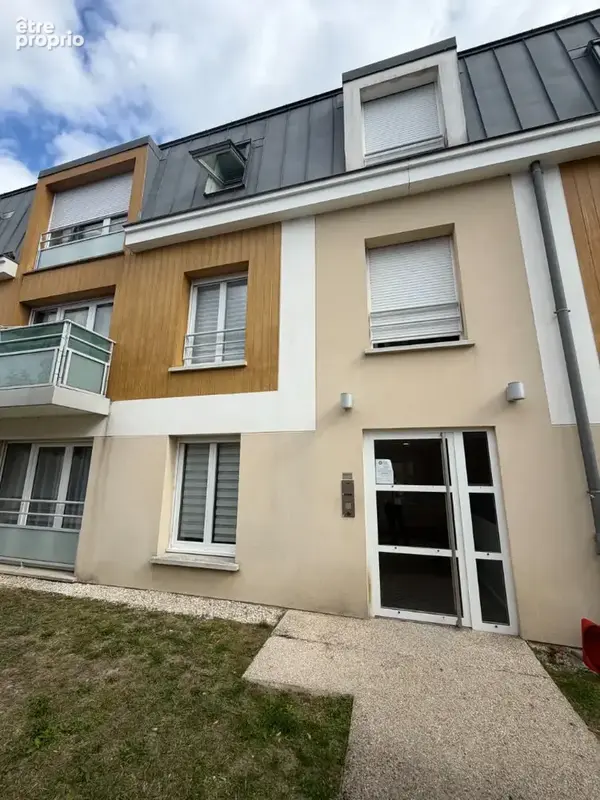 Appartement à LES PAVILLONS-SOUS-BOIS