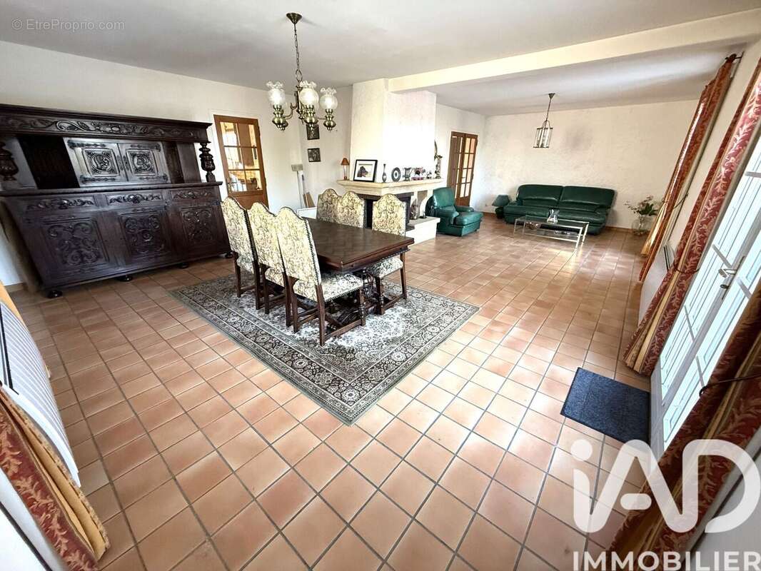 Photo 7 - Maison à GUEUX