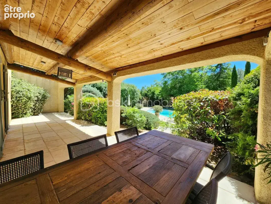Villa 4 chambres avec piscine sur 2200m² env de terrain - photo 4