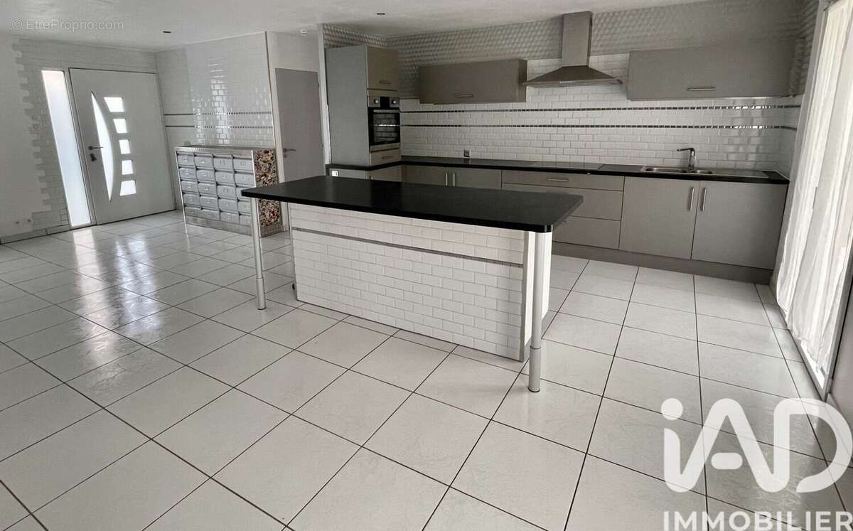 Photo 2 - Maison à BRAY-SUR-SOMME