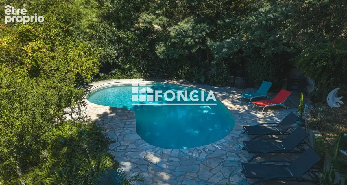Bormes-les-mimosas – propriété avec piscine – 4 chambres – terrain 2 610 m² - photo 7