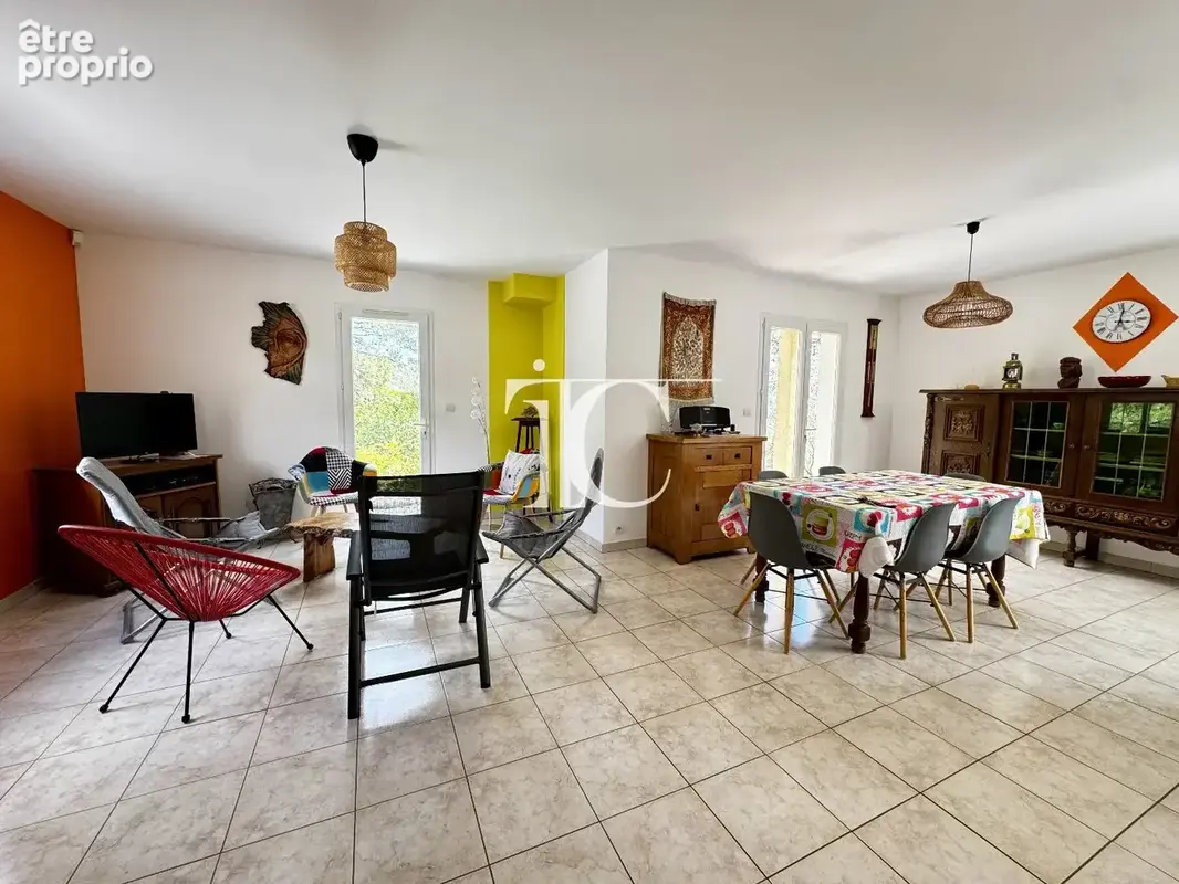 Villa 97m² sur 4203m² de terrain avec un chalet et dependances - photo 5