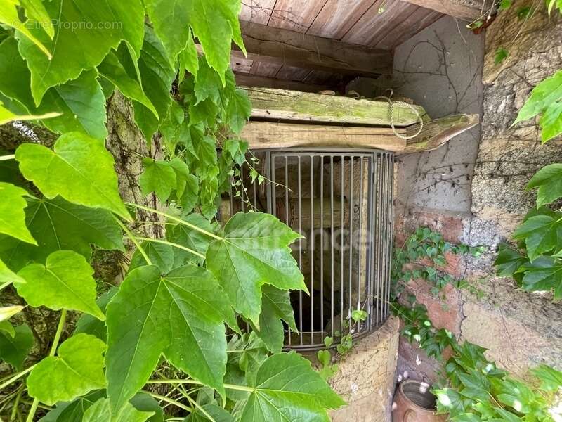 Dpt Dordogne (24), à vendre  maison P8 de 292,68 m² - Terrain de 1 777,00 m² - photo 23