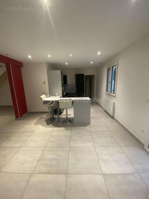 Maison familiale 5 chambres – Saint-Pierre-du-Perray - photo 5