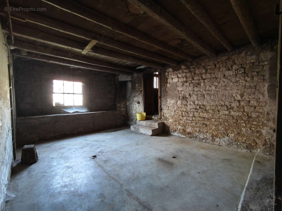 Maison à PAGNY-LA-BLANCHE-COTE