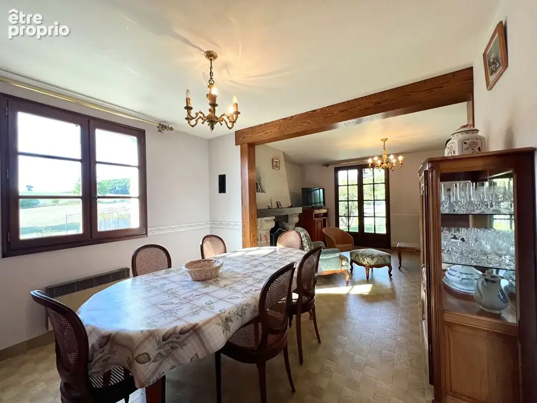Maison Le Rouget Pers 5 pièce(s) 109 m2 - photo 5