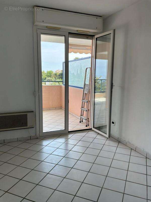Appartement à ROQUEBRUNE-CAP-MARTIN