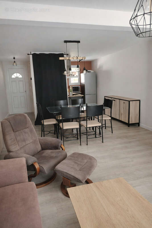 Maison à SAINT-PAUL-TROIS-CHATEAUX