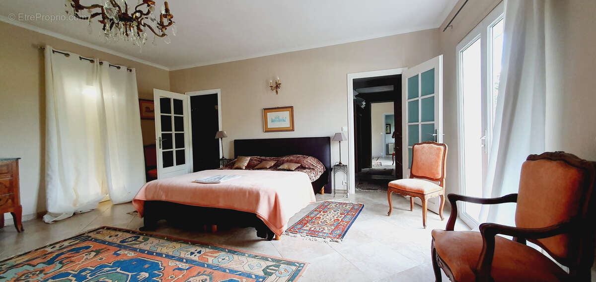 Maison à SAINTES-MARIES-DE-LA-MER