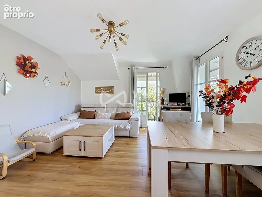 Appartement 4 pièces 67 m² à vendre à Bailly-Romainvilliers (77700) - photo 2