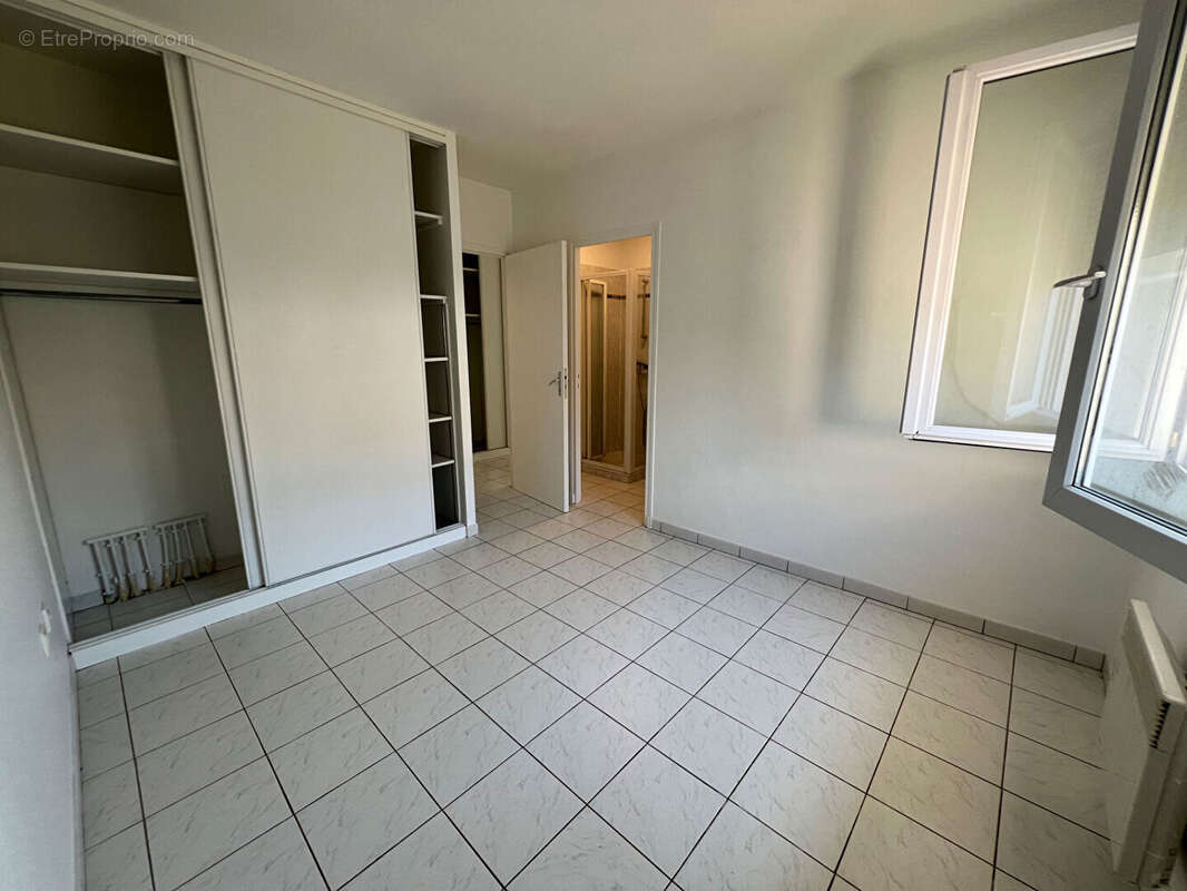 Maison de plain-pied à 2 min du centre Caussade - Confort, espace et proximité des commodités - photo 6