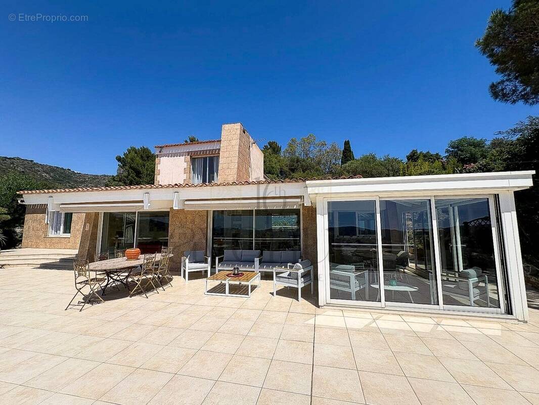 Maison à LE LAVANDOU