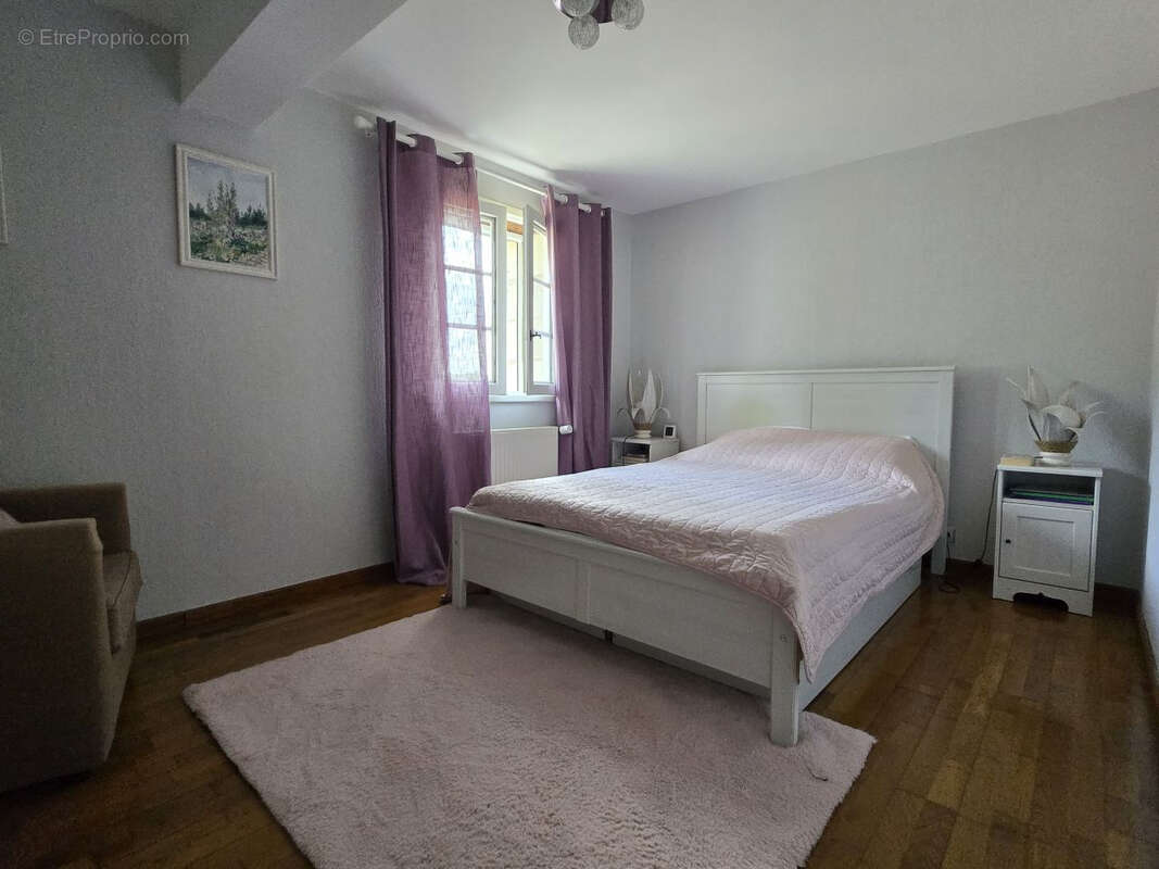 Maison à LAVEYSSIERE