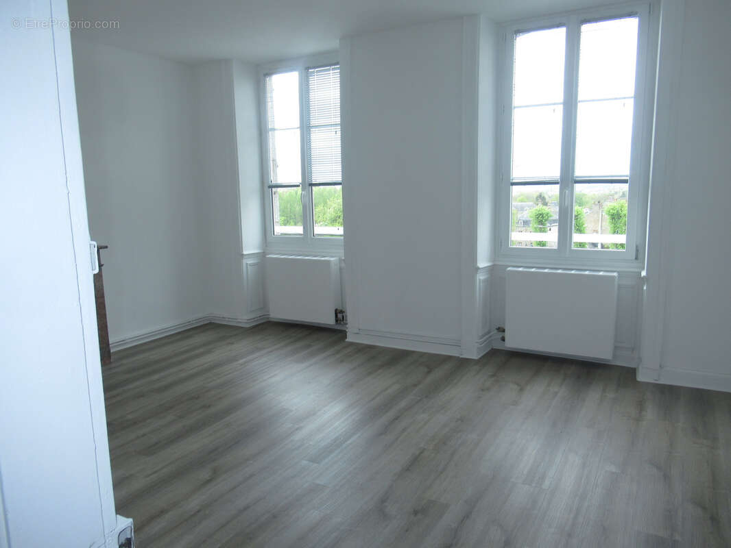 Appartement à LA FERTE-MACE