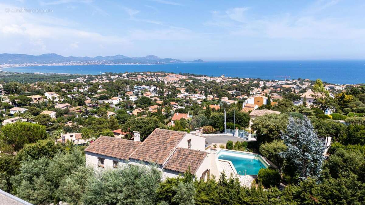 Maison à FREJUS