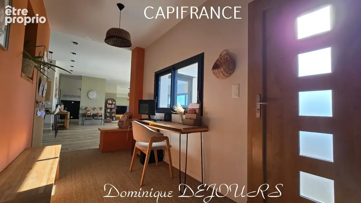 Ardèche - Magnifique Maison d'architecte de 184 m² habitable - Bel espace extérieur - Vue panoramique sur les montagnes ardèchoi - photo 17