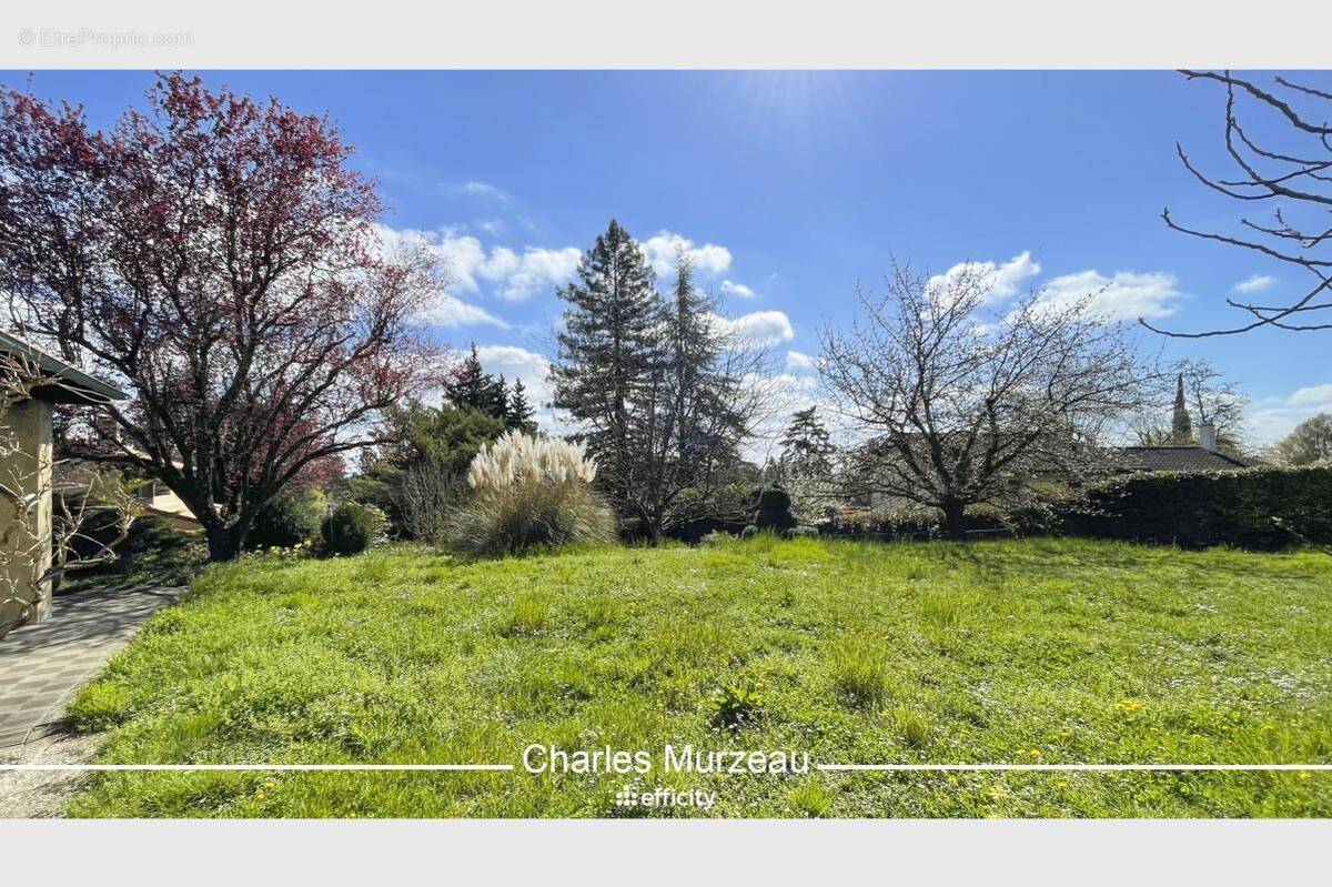 Maison à SAINT-CYR-AU-MONT-D'OR