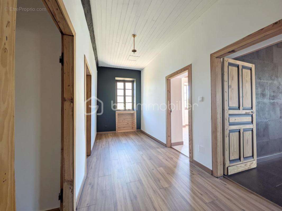 Maison à MIRANDE