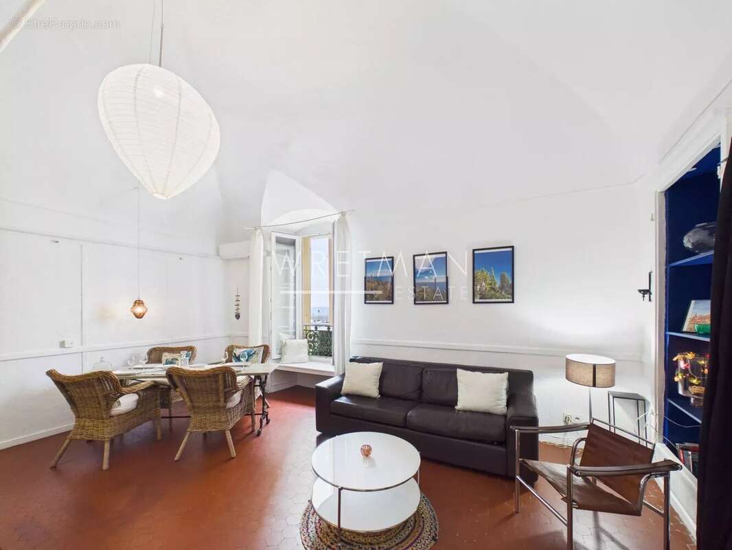 Appartement à MENTON