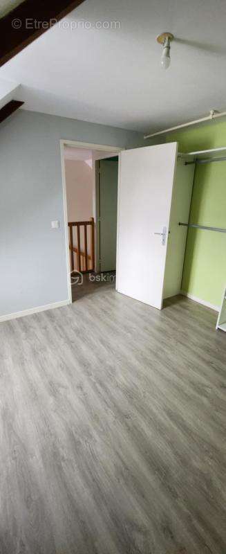 Commerce à COLLINEE