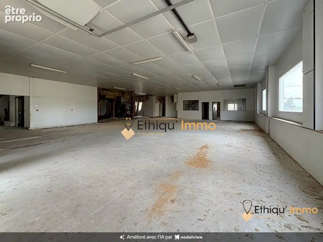 Commerce 776 m² à Onjon  - photo 3