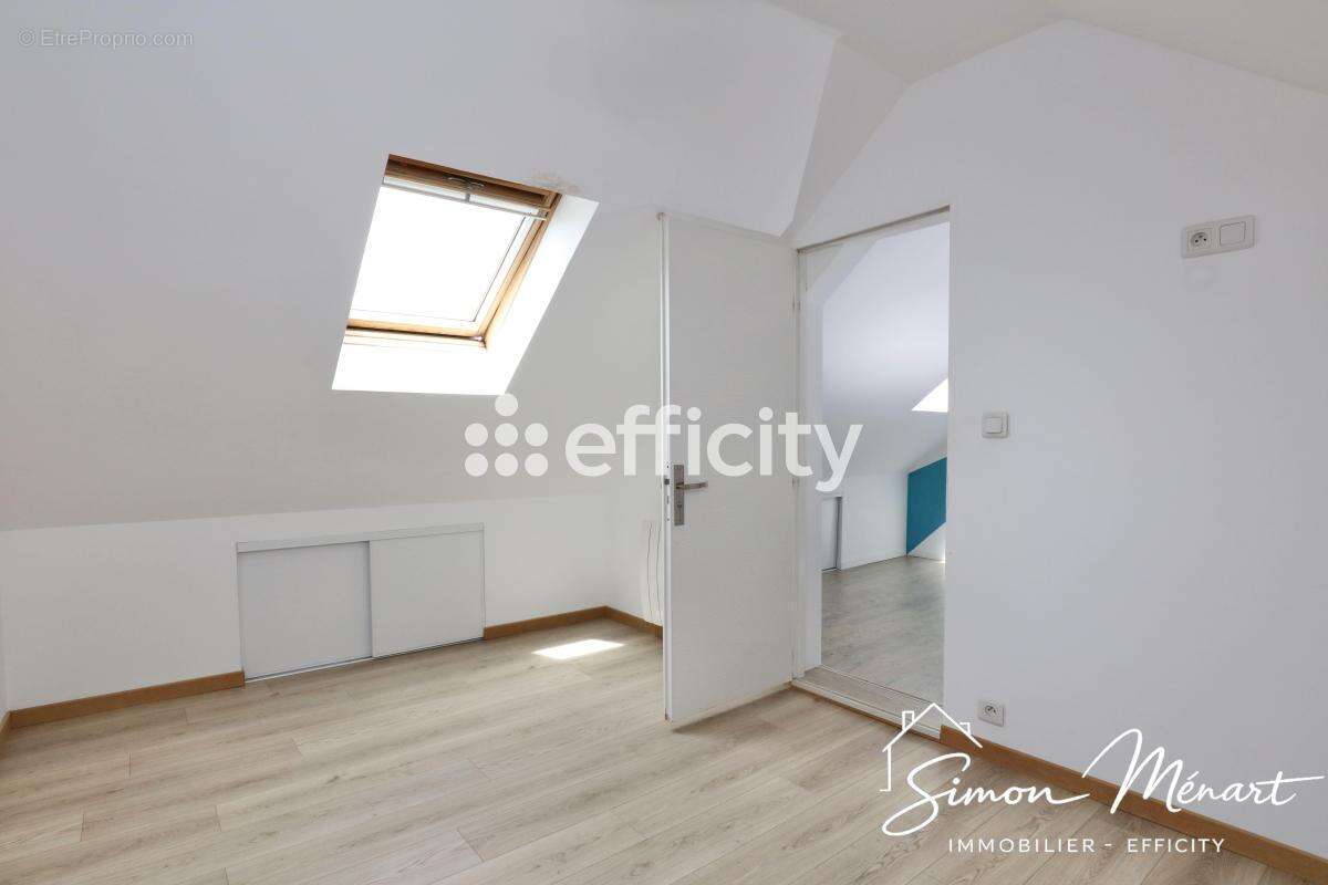 Maison 106 m² à Tourcoing  - photo 8