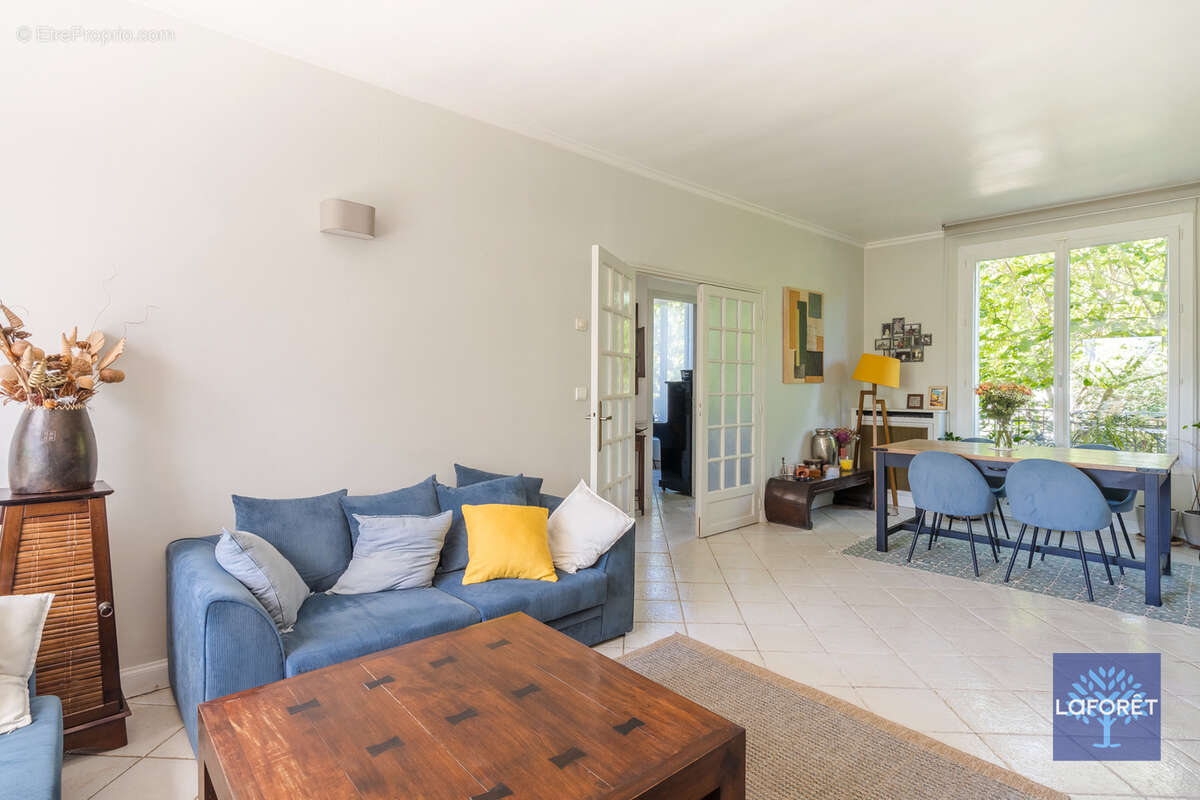 Maison à LES PAVILLONS-SOUS-BOIS