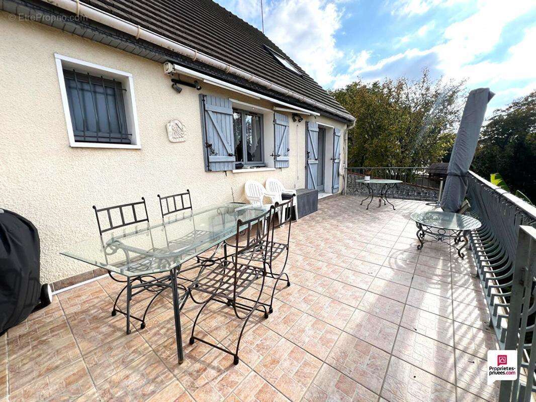 Maison à GAILLON-SUR-MONTCIENT