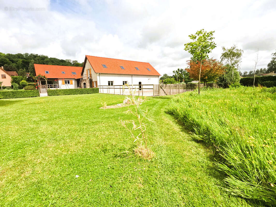 Maison à ESTREELLES