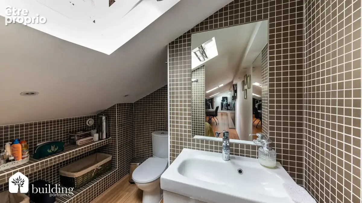 Mairie Levallois-Perret - Maison 5 pièces 212 m² habitables avec jardin et stationnement - photo 8