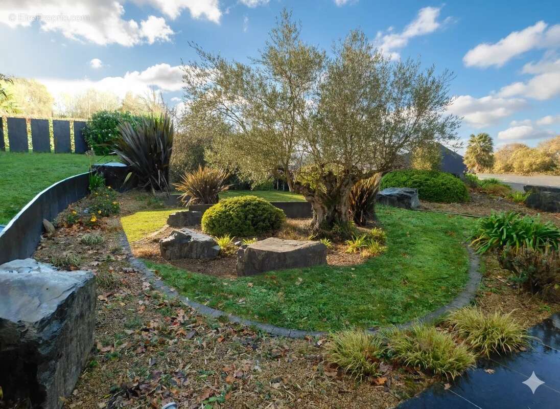 Maison à CARHAIX-PLOUGUER