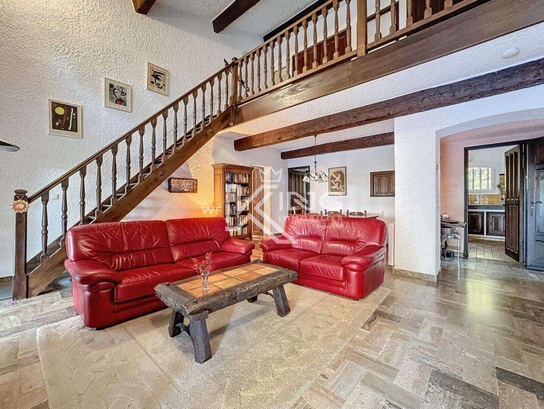 Villa de charme sur 1800 m2 de terrain - photo 6