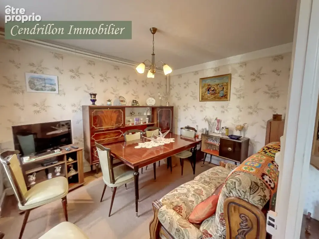 Charmante maison de bourg avec 4 chambres sur 923 m2 de terrain - photo 4