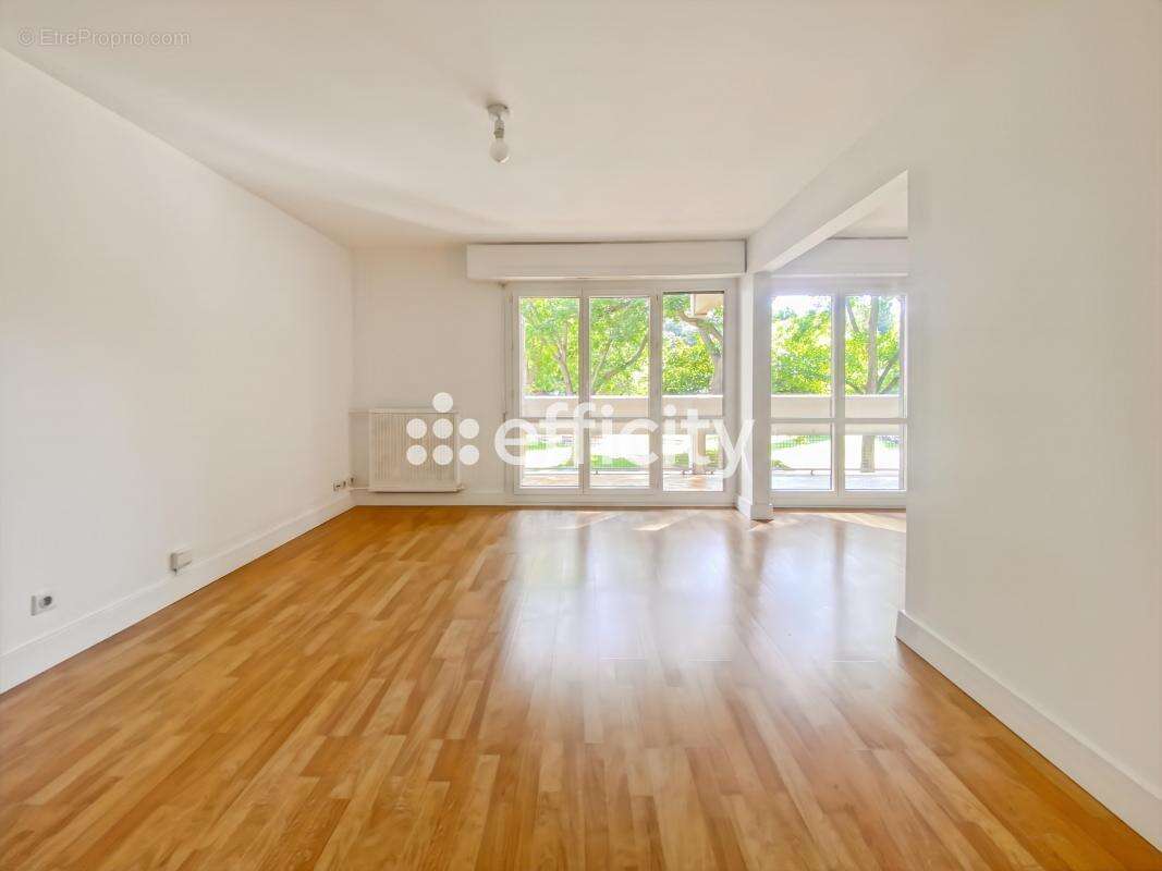 Appartement à MARSEILLE-12E