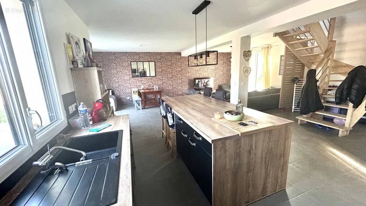 Maison à MANTES-LA-JOLIE