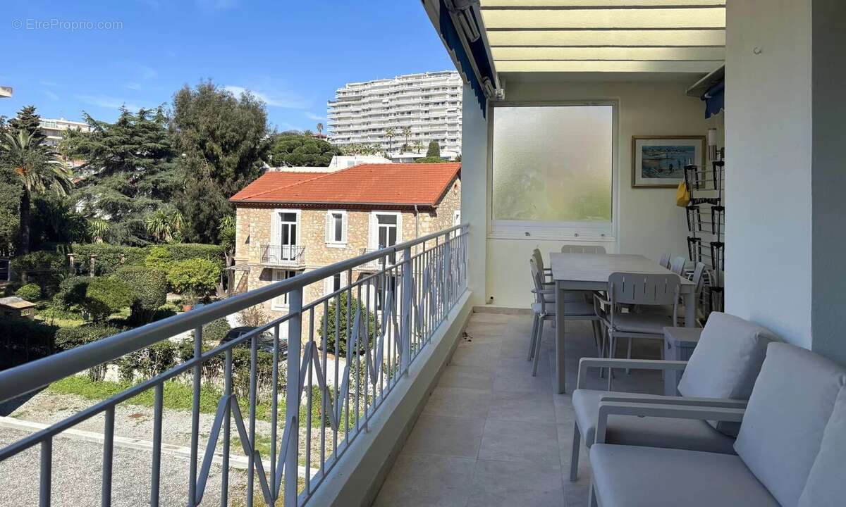 Appartement à CANNES