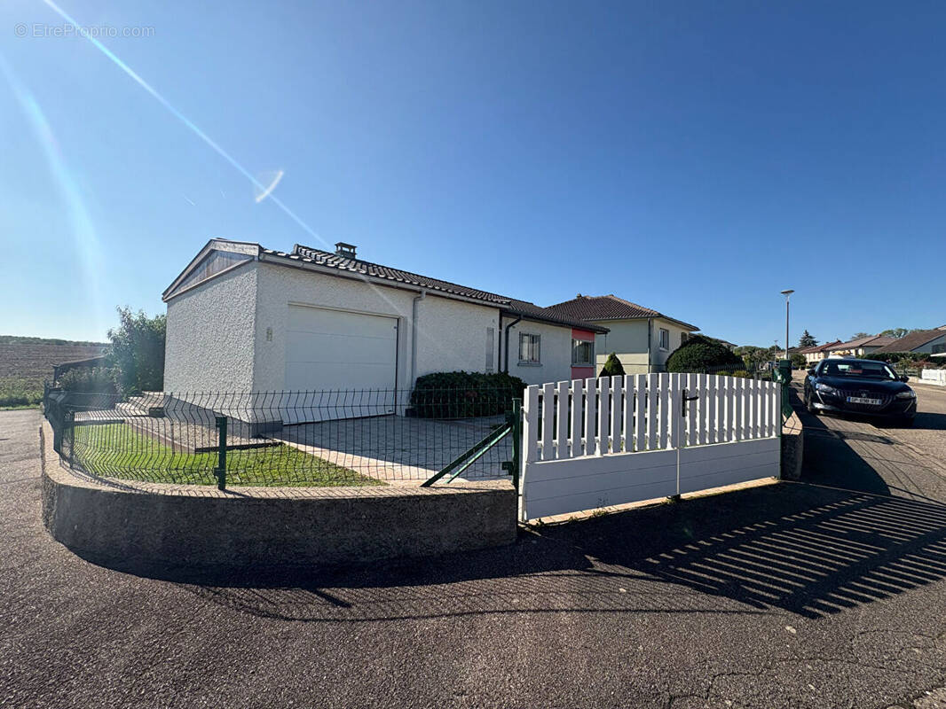 Maison à ARS-LAQUENEXY