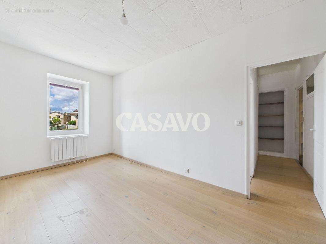 Appartement à SAINT-SYMPHORIEN-D&#039;OZON