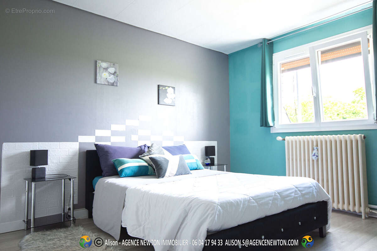 Maison à BAZOUGES-LA-PEROUSE