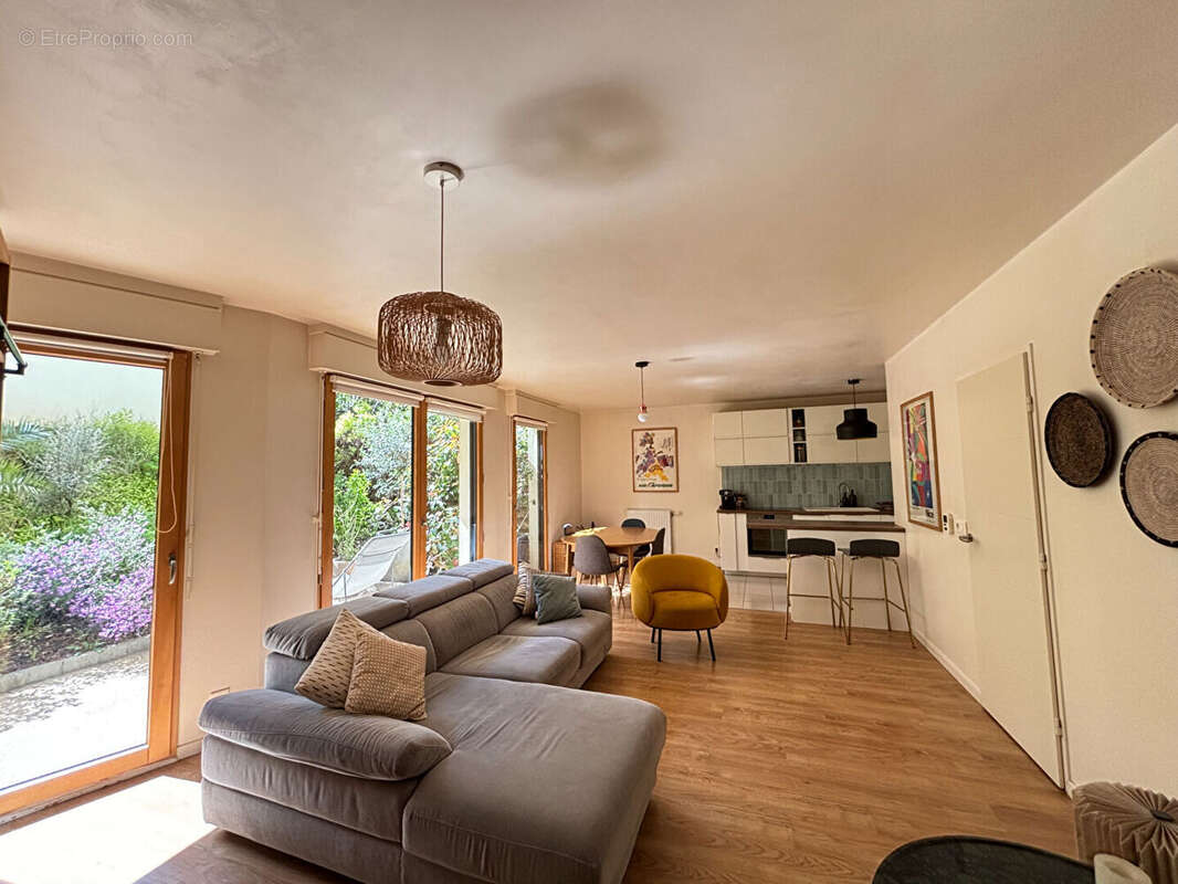 Appartement à CHAVILLE
