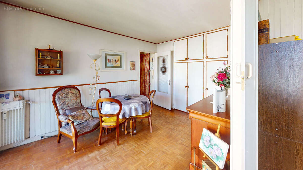 Appartement à MAISONS-ALFORT