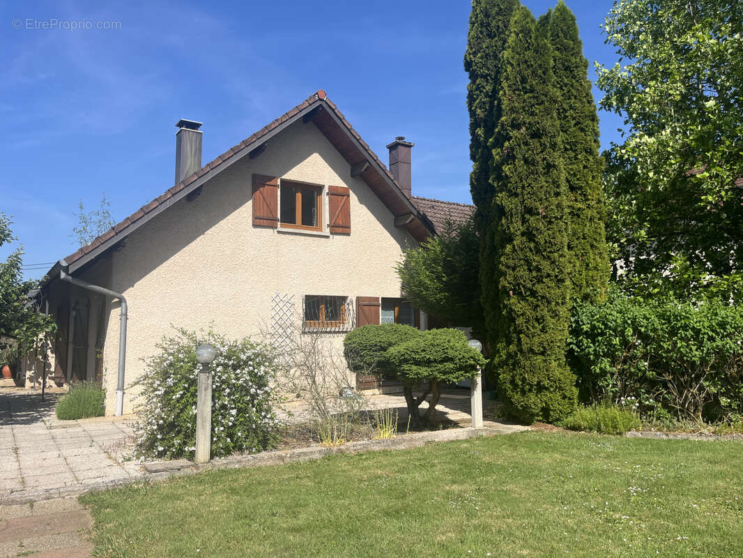 Maison à HERICOURT