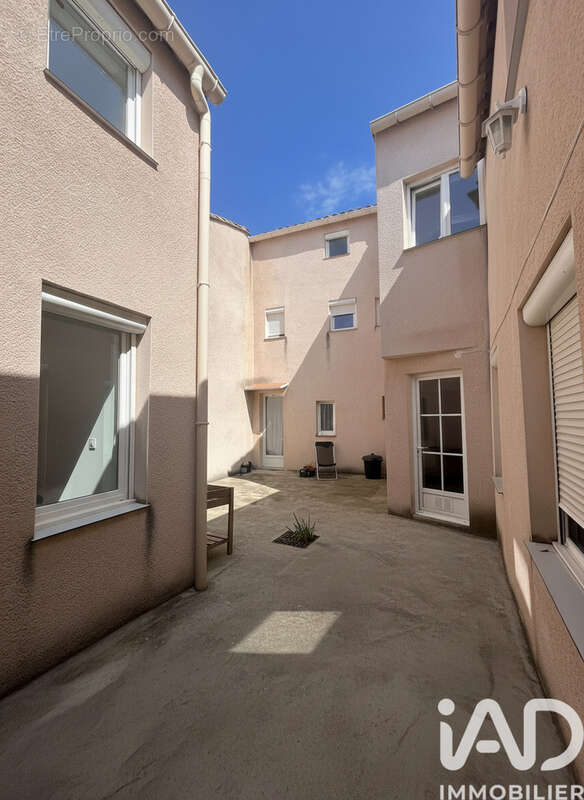 Photo 2 - Appartement à BAGNOLS-SUR-CEZE