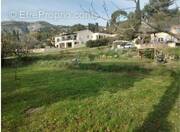 Terrain à ROQUEVAIRE