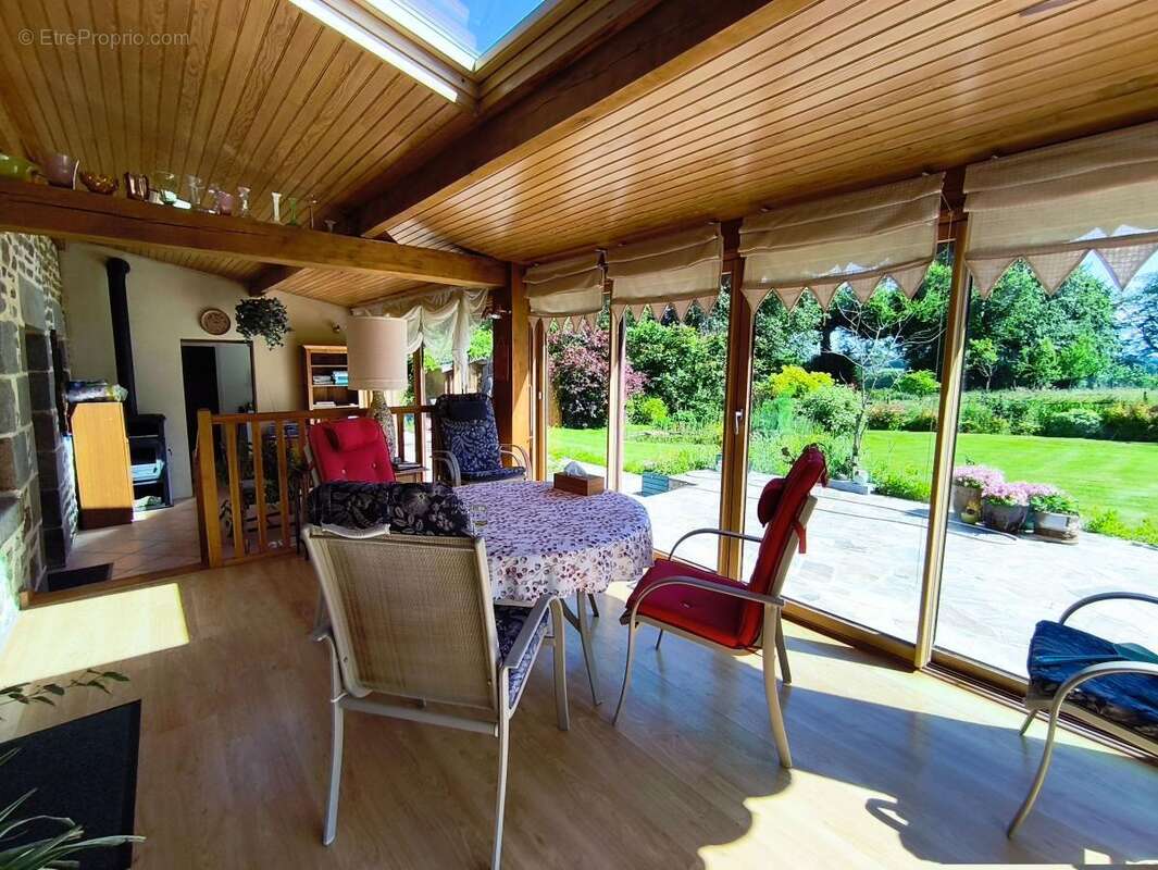 Maison 140 m² à Saint-Clement-Rancoudray  - photo 3