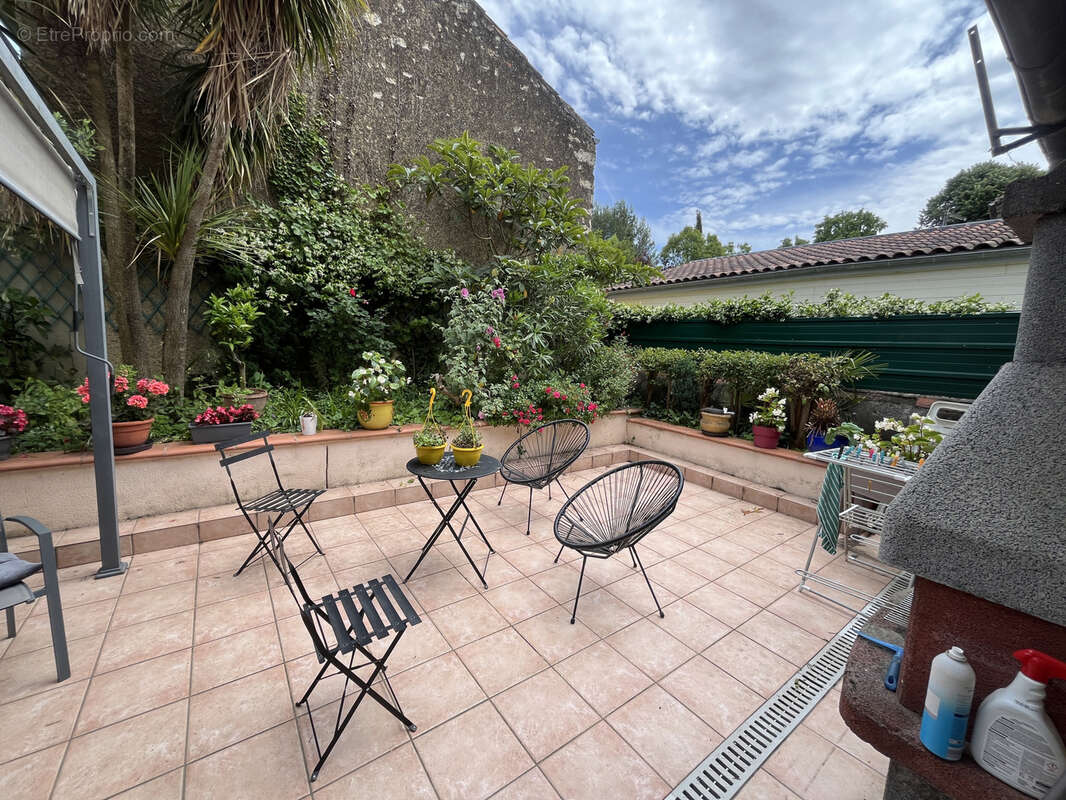 Maison de 153m2 avec extérieur et garage basse ville d'Auch - photo 6