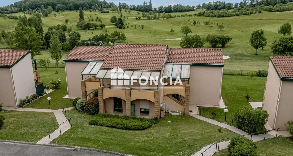 Appartement à CASTELNAUD-DE-GRATECAMBE