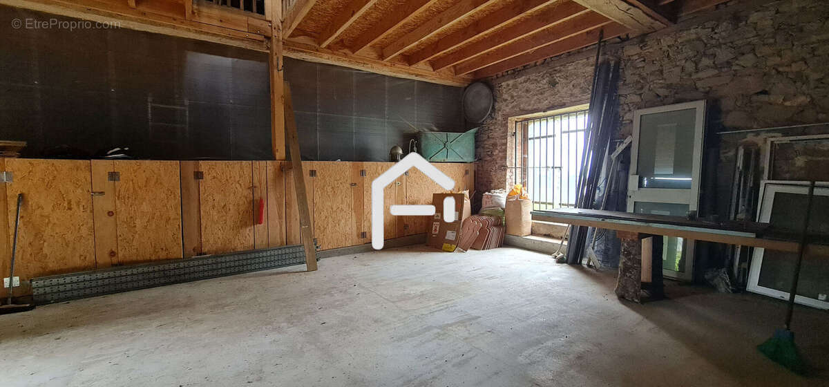 Maison à MONTGIBAUD