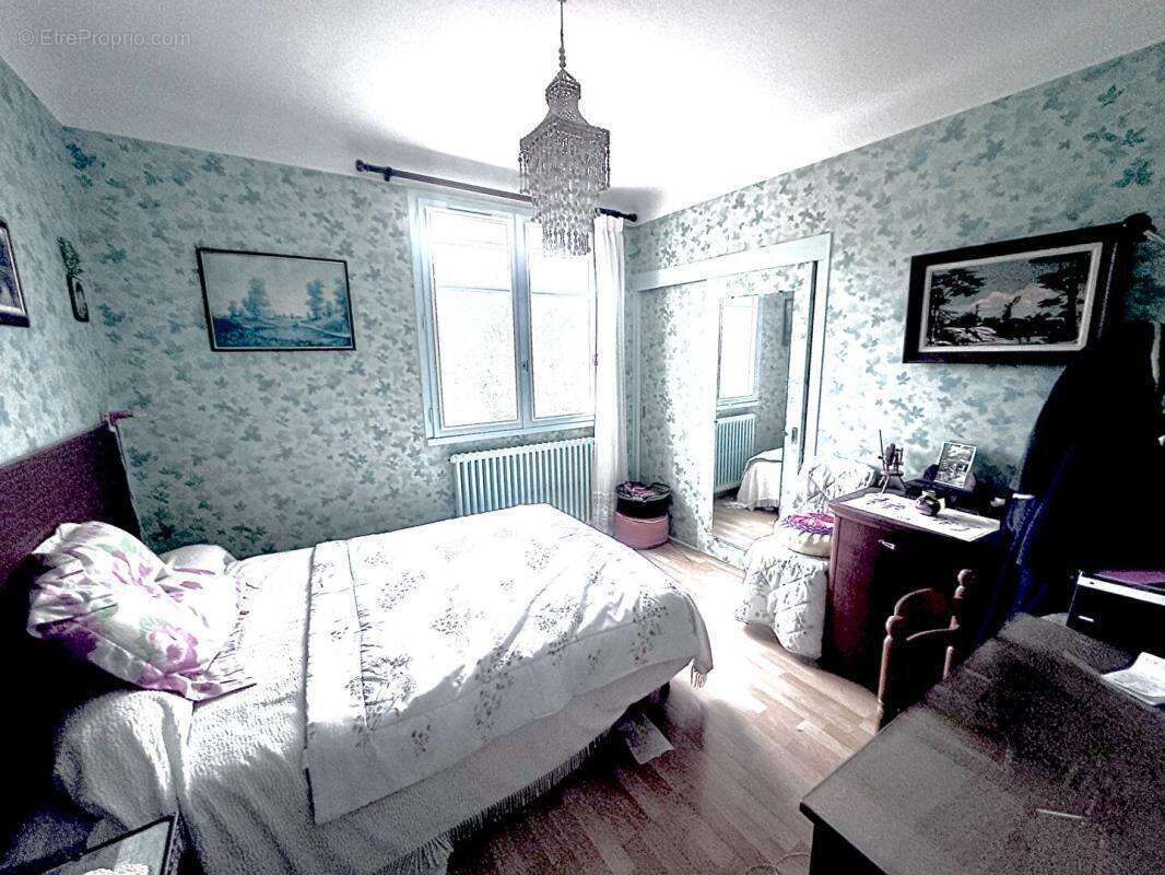 Maison à SAINT-MICHEL-CHEF-CHEF