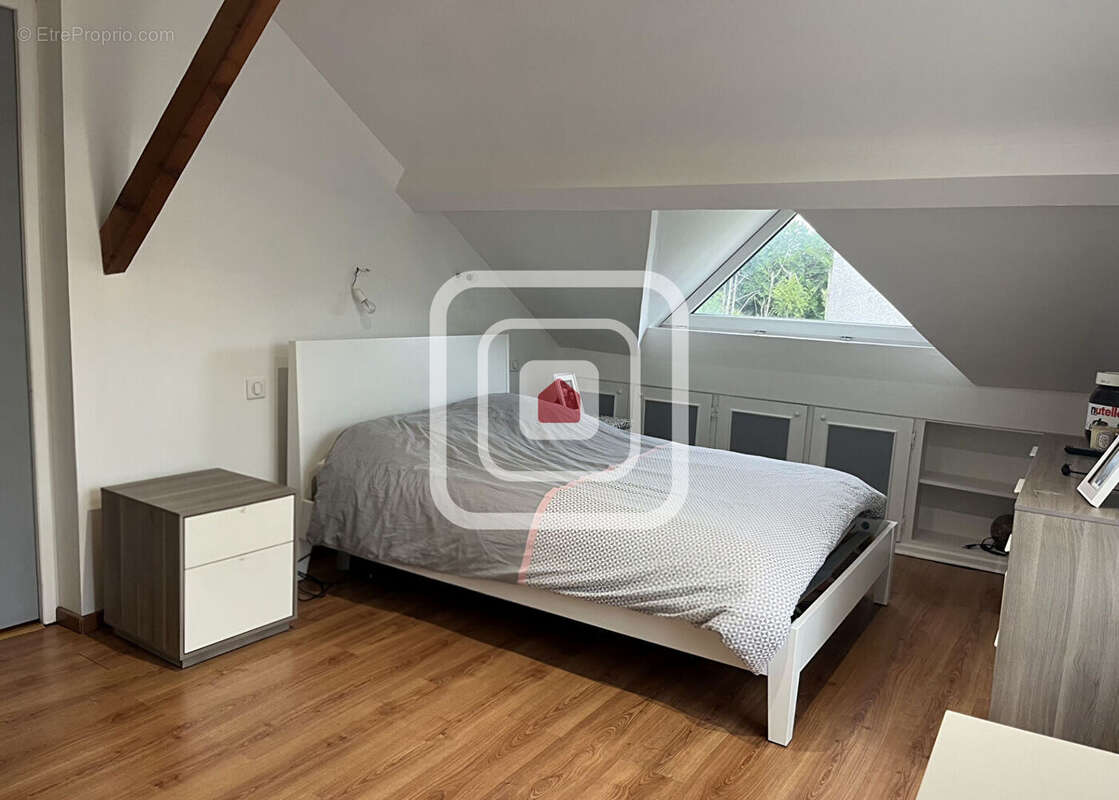 Maison à VAILLY-SUR-AISNE